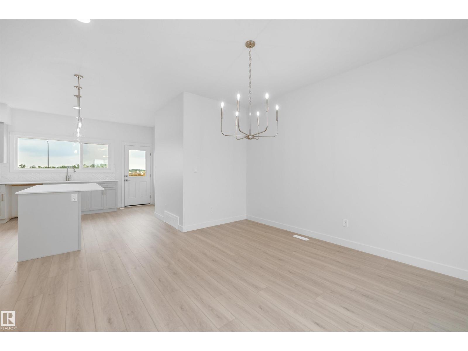 18709 18a Av Nw Property Photo 10