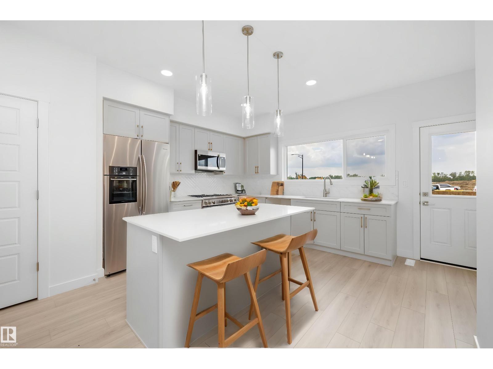 18709 18a Av Nw Property Photo 15