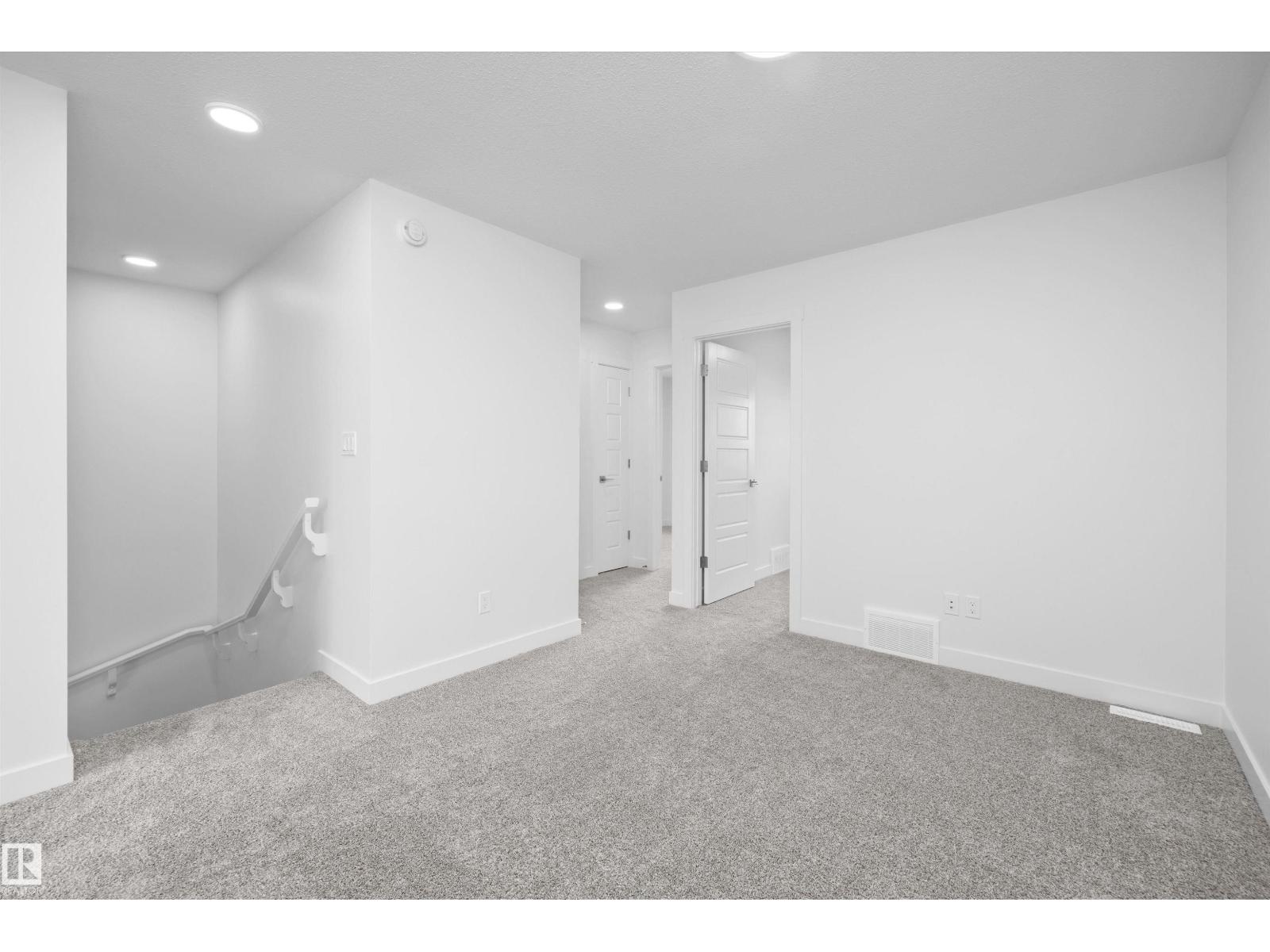 18709 18a Av Nw Property Photo 22