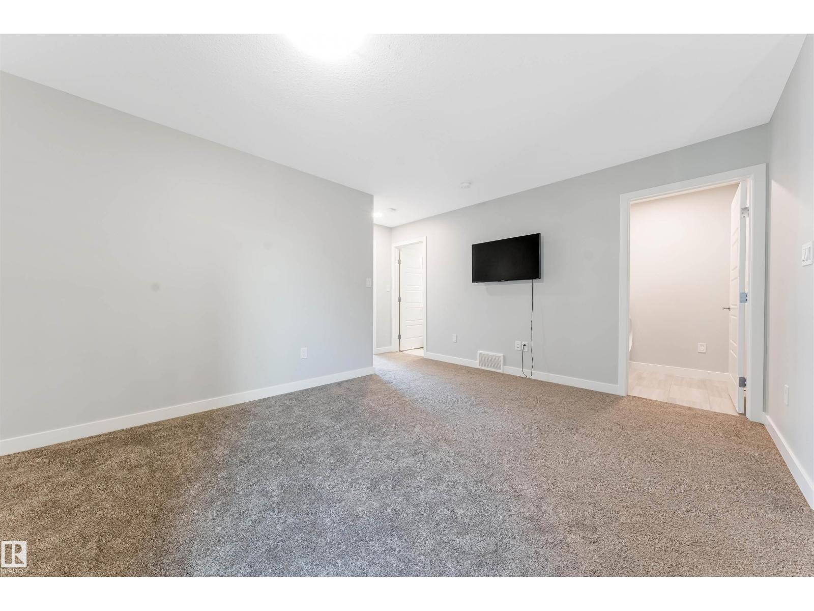 2284 Chokecherry Cl Sw Property Photo 33