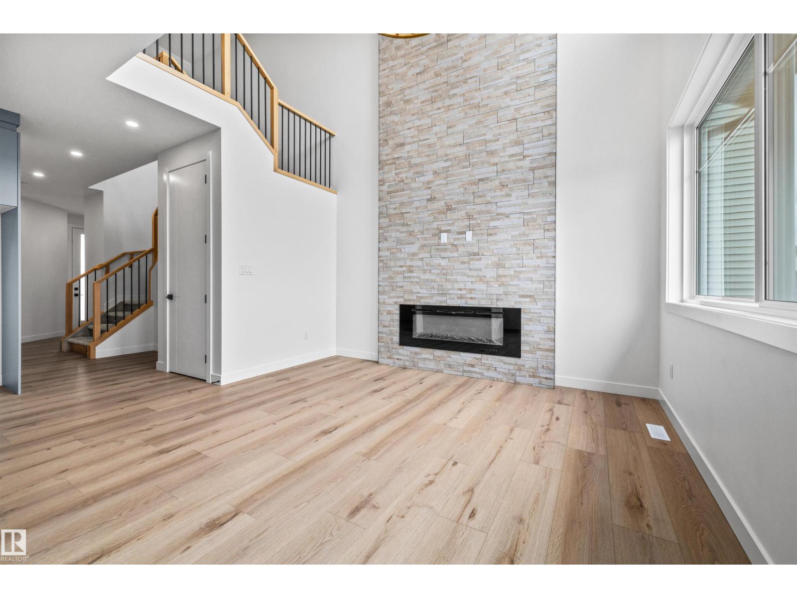 6 Enns Co Property Photo 21