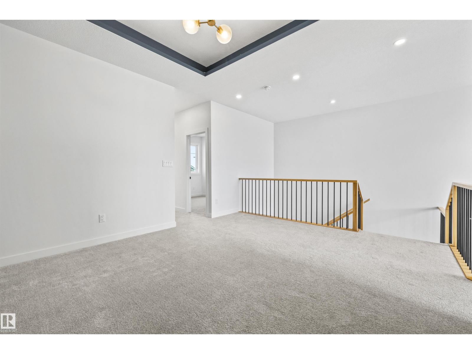 6 Enns Co Property Photo 27