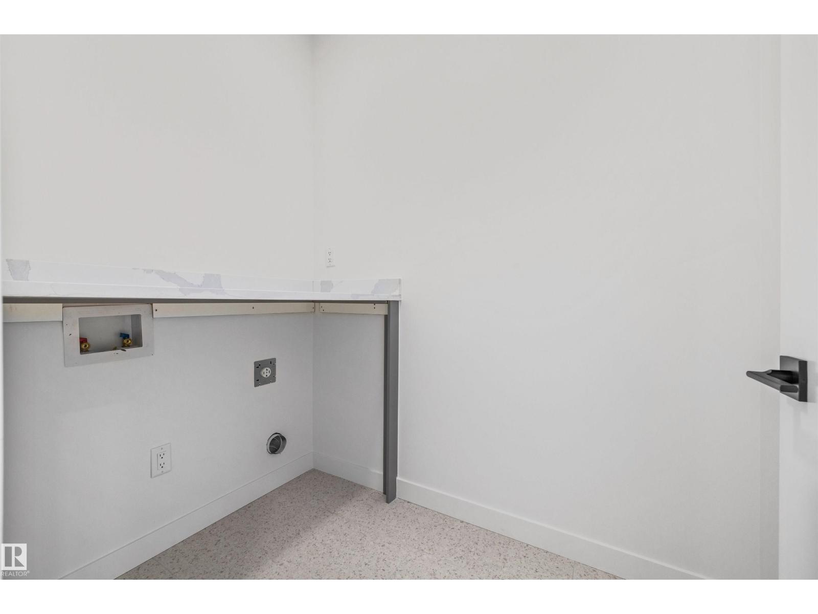 6 Enns Co Property Photo 39