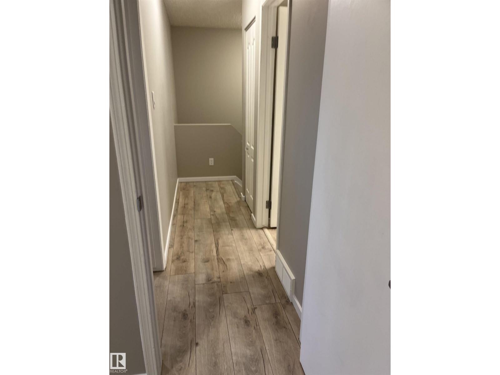 #10 14130 80 St Nw Nw Property Photo 11