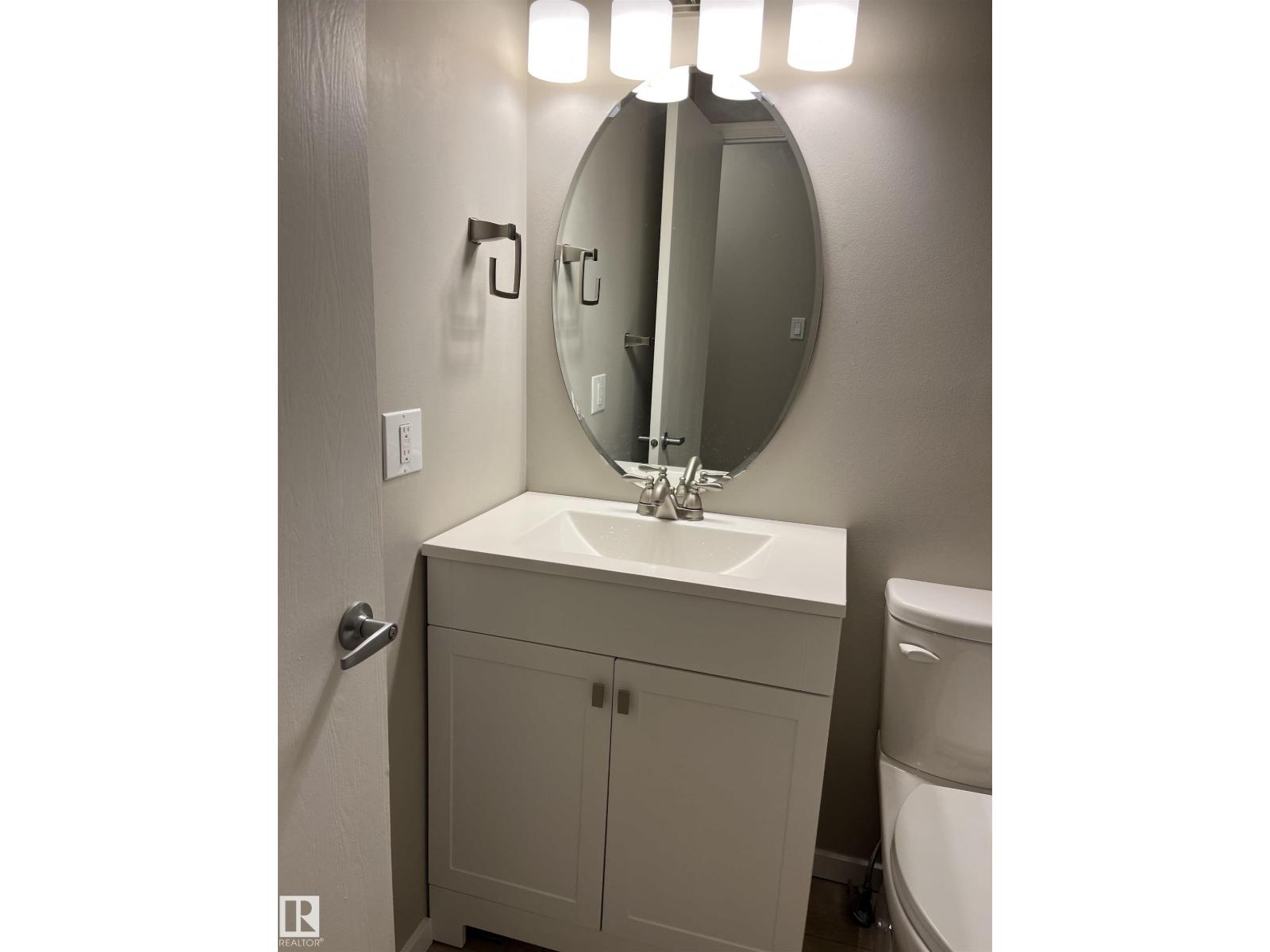 #10 14130 80 St Nw Nw Property Photo 14