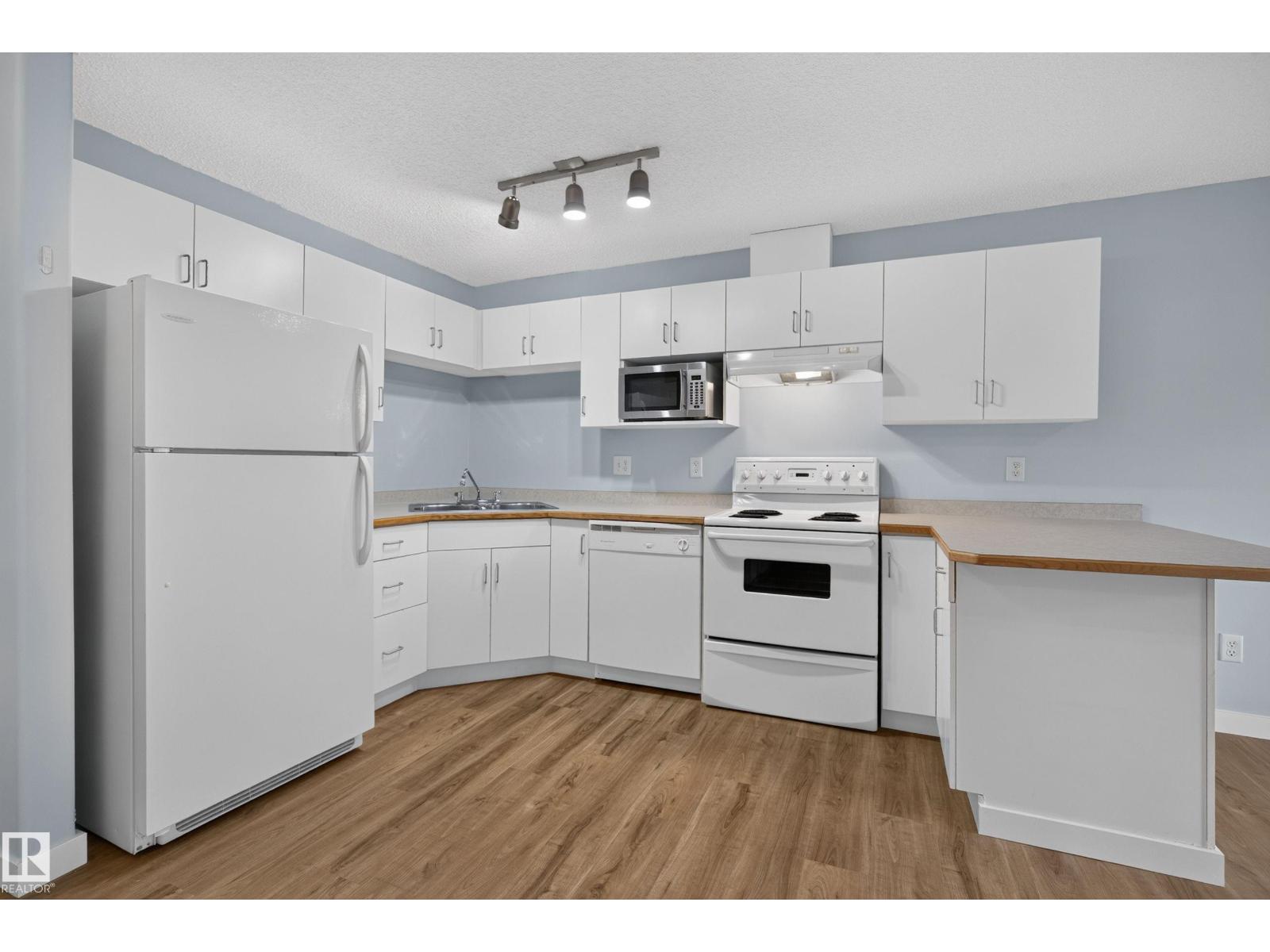 #118 10535 122 St Nw Property Photo 1