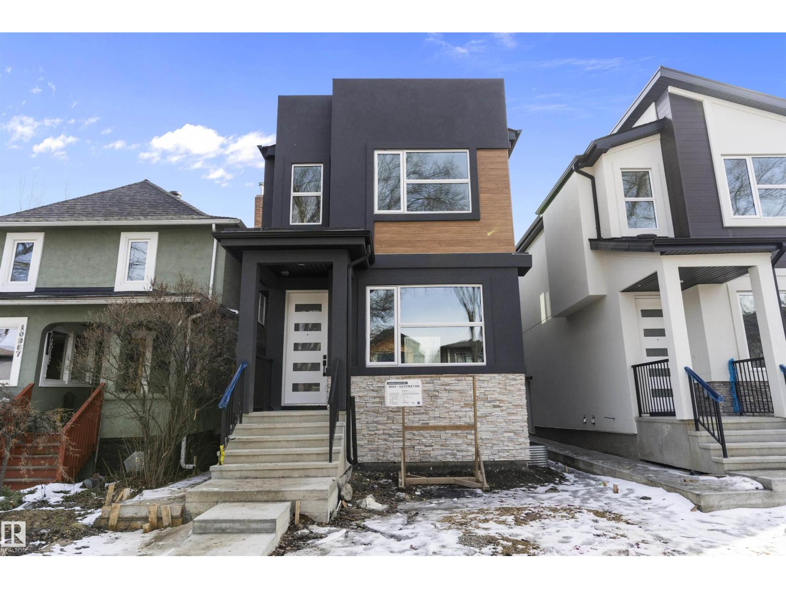 10965 129 ST NW Property Photo 1