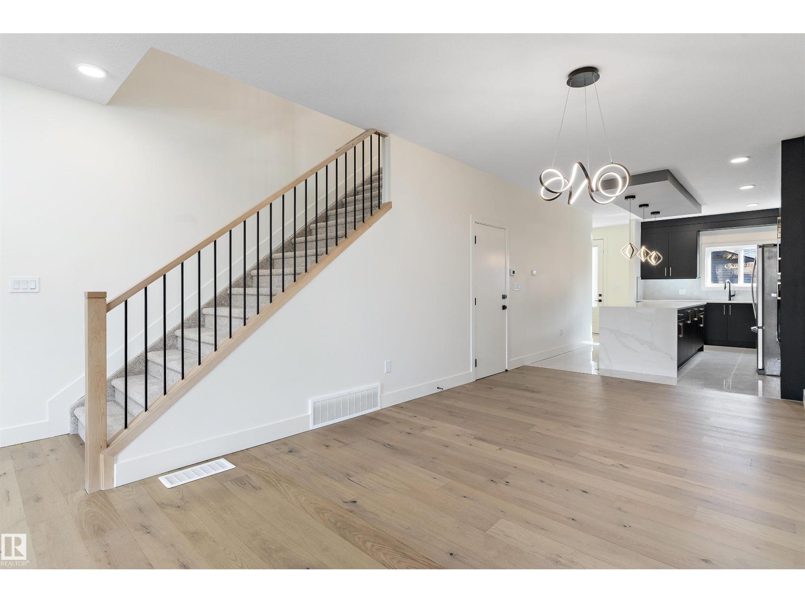 10965 129 St Nw Property Photo 10