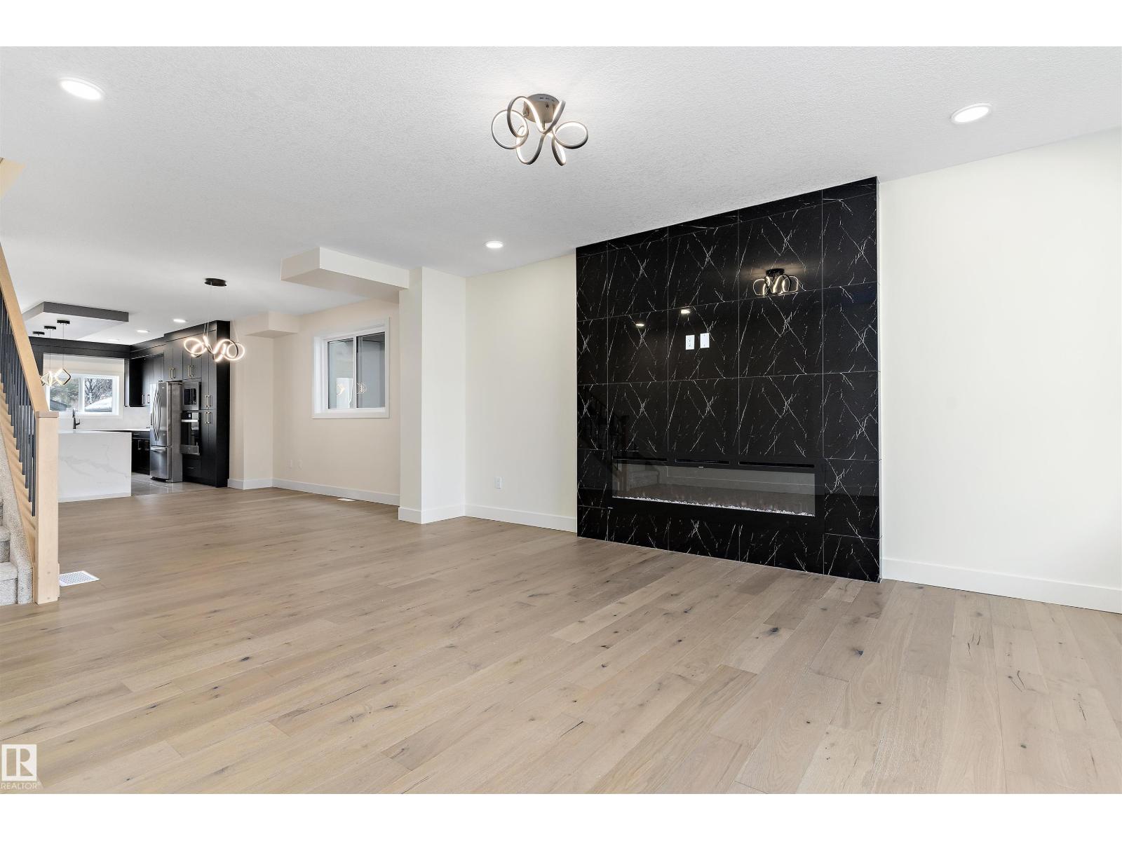 10965 129 St Nw Property Photo 12