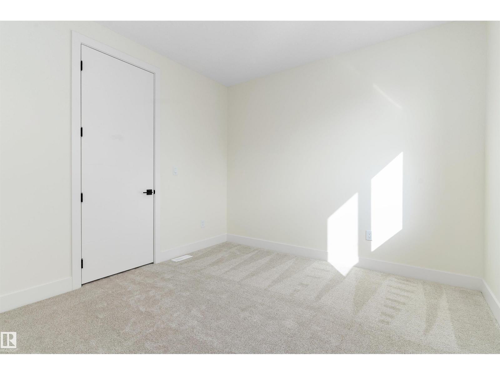 10965 129 St Nw Property Photo 26