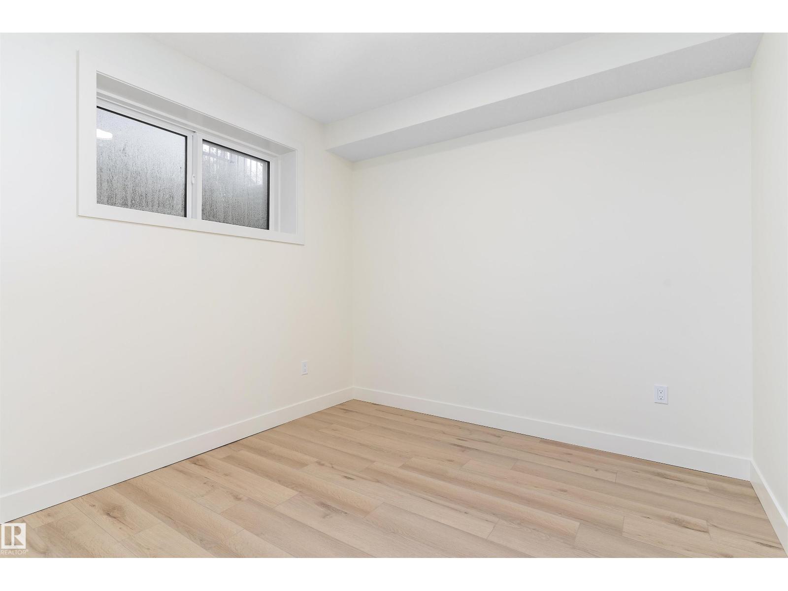 10965 129 St Nw Property Photo 38