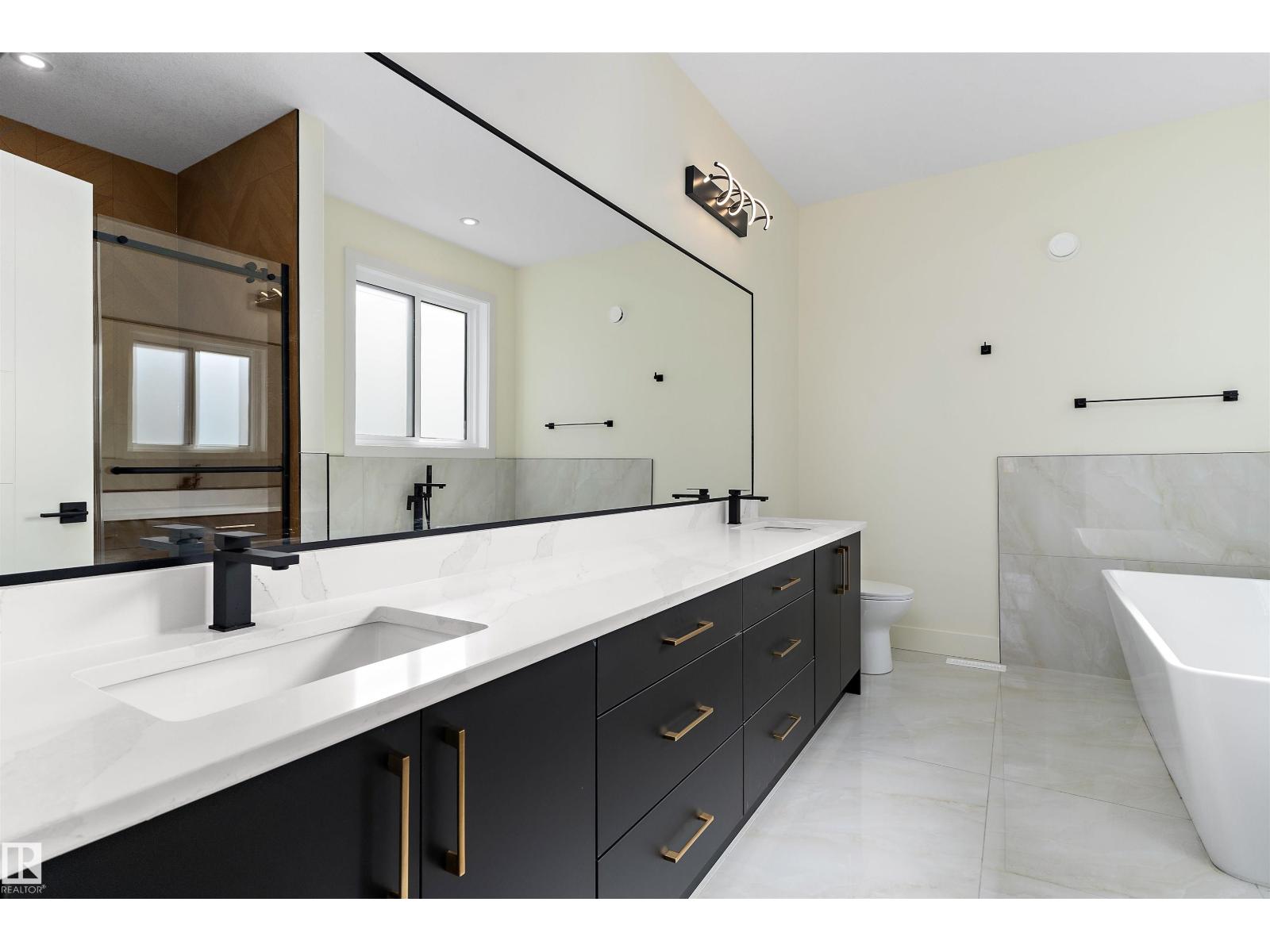 10965 129 St Nw Property Photo 51