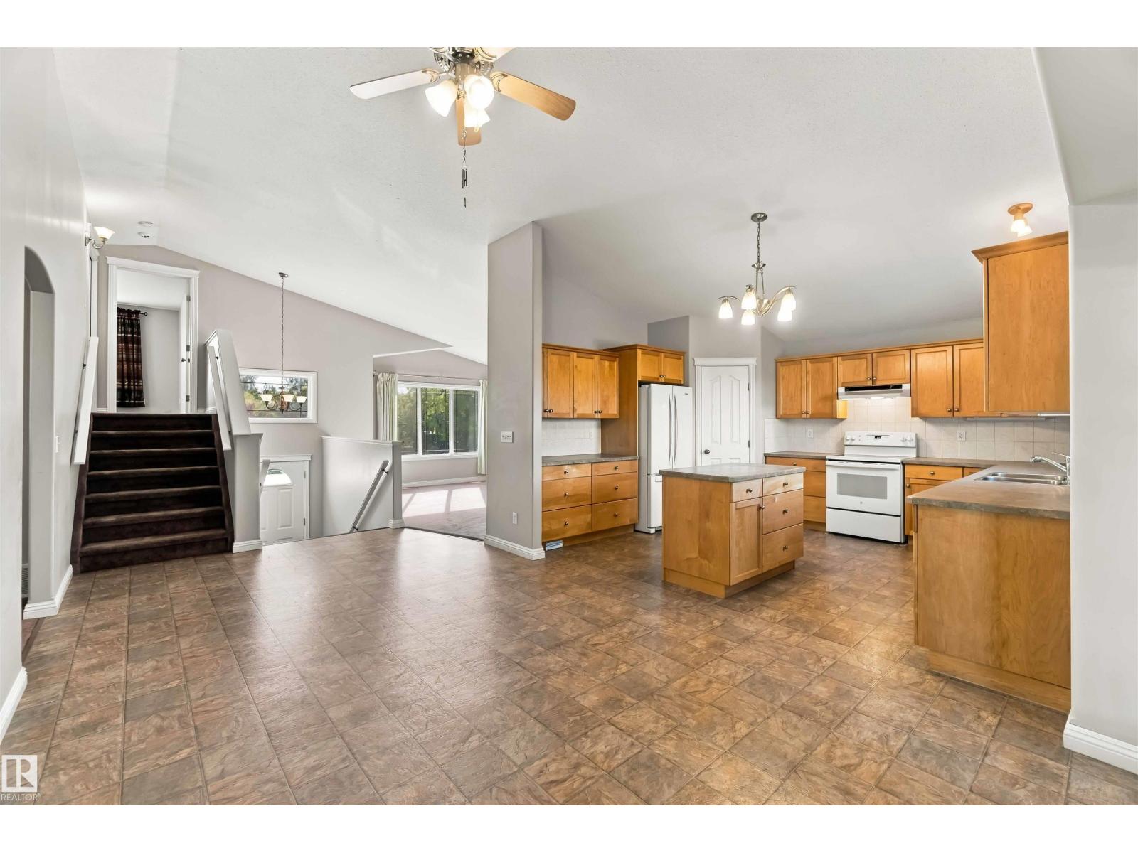 38 Landing Trails Dr Property Photo 11