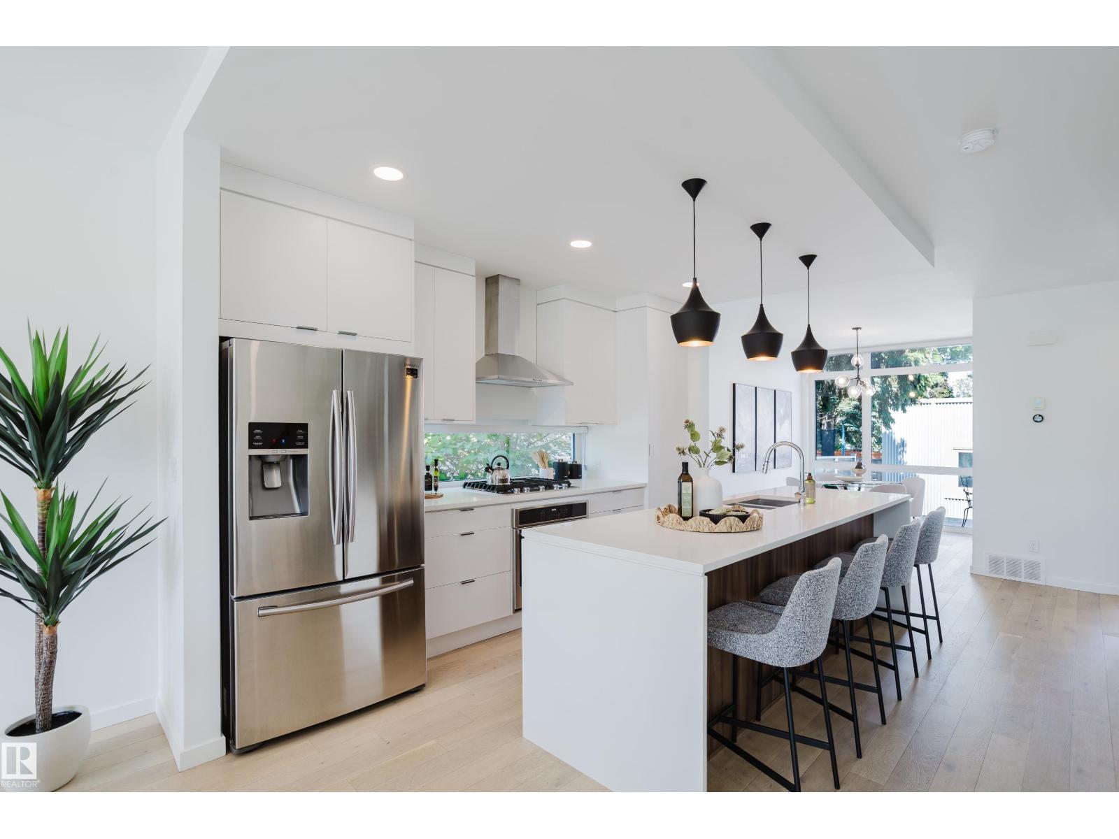 7405 89 St Nw Property Photo 11
