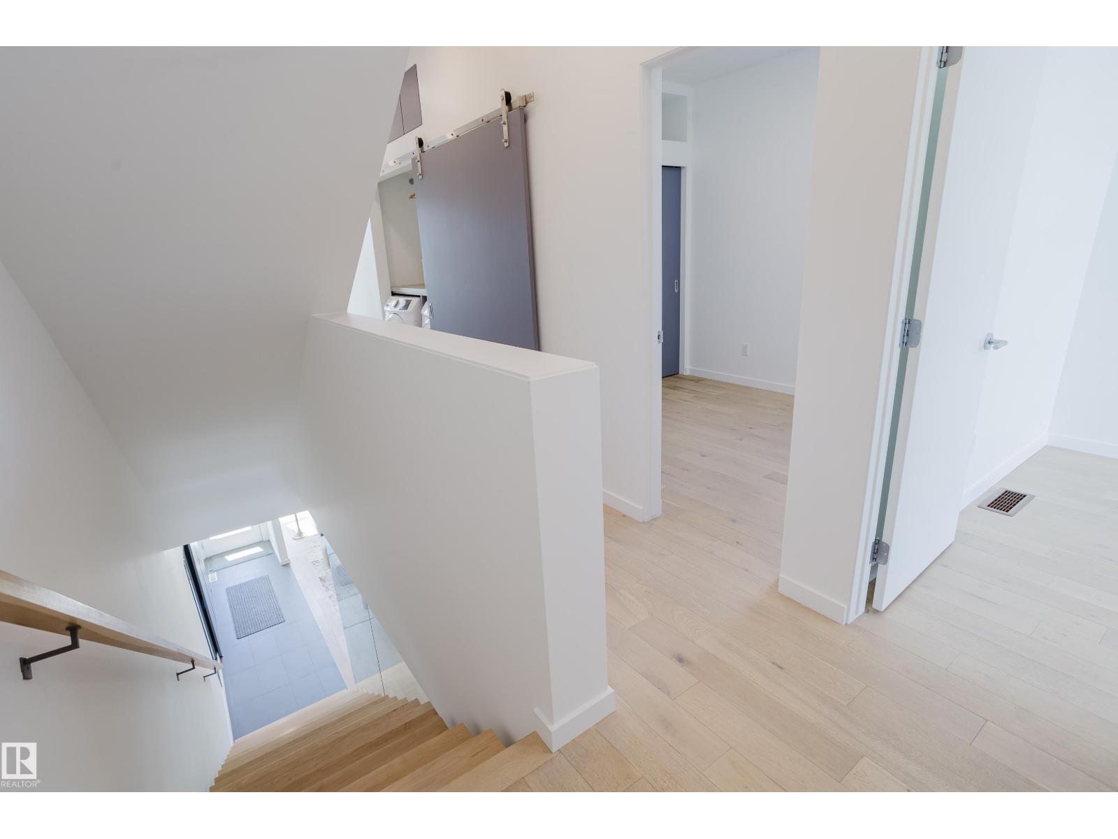 7405 89 St Nw Property Photo 21