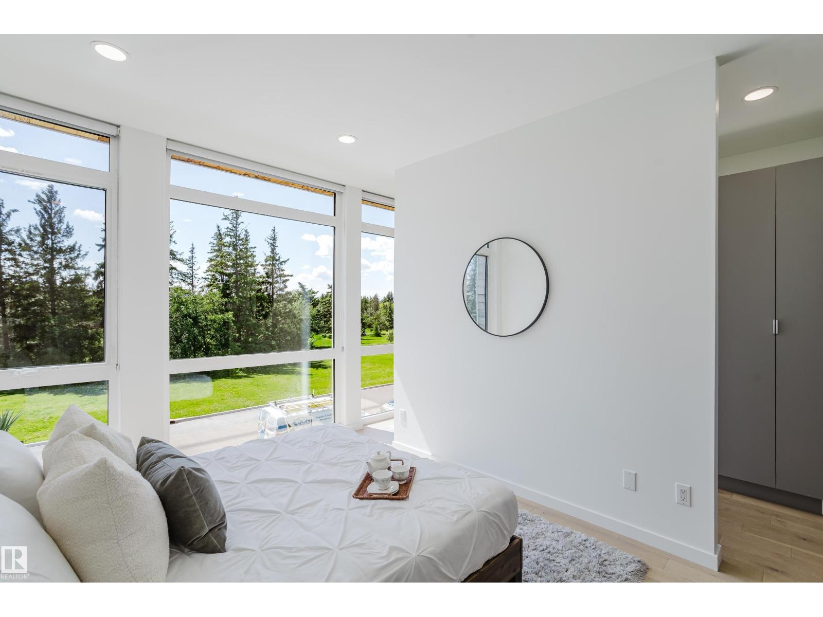 7405 89 St Nw Property Photo 28