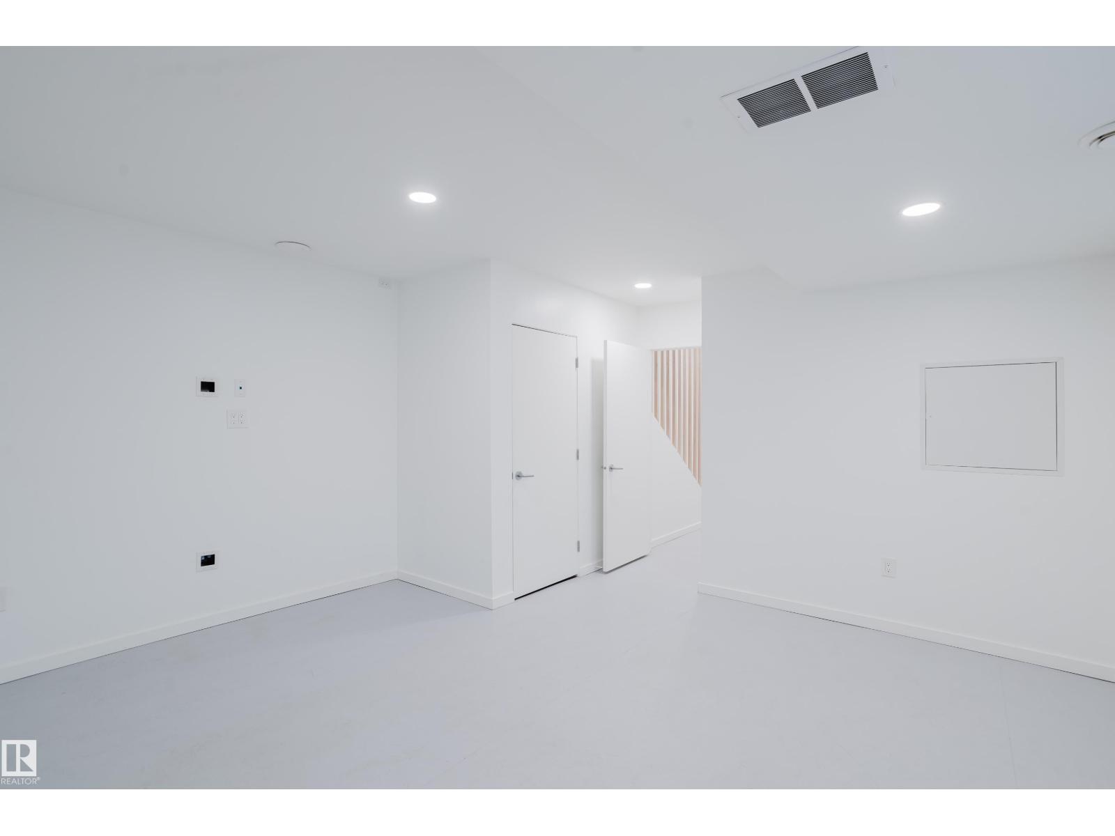 7405 89 St Nw Property Photo 38