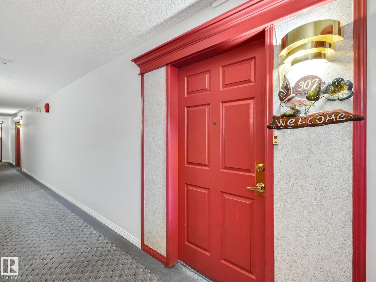 #307 17511 98a Av Nw Property Photo 5
