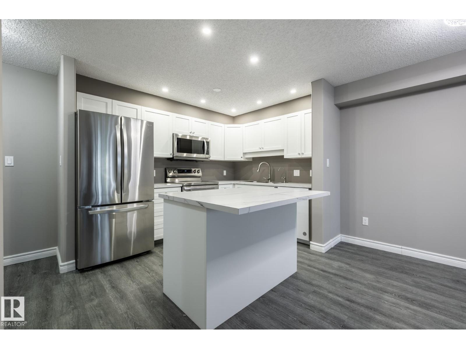 #310 13635 34 St Nw Property Photo 2