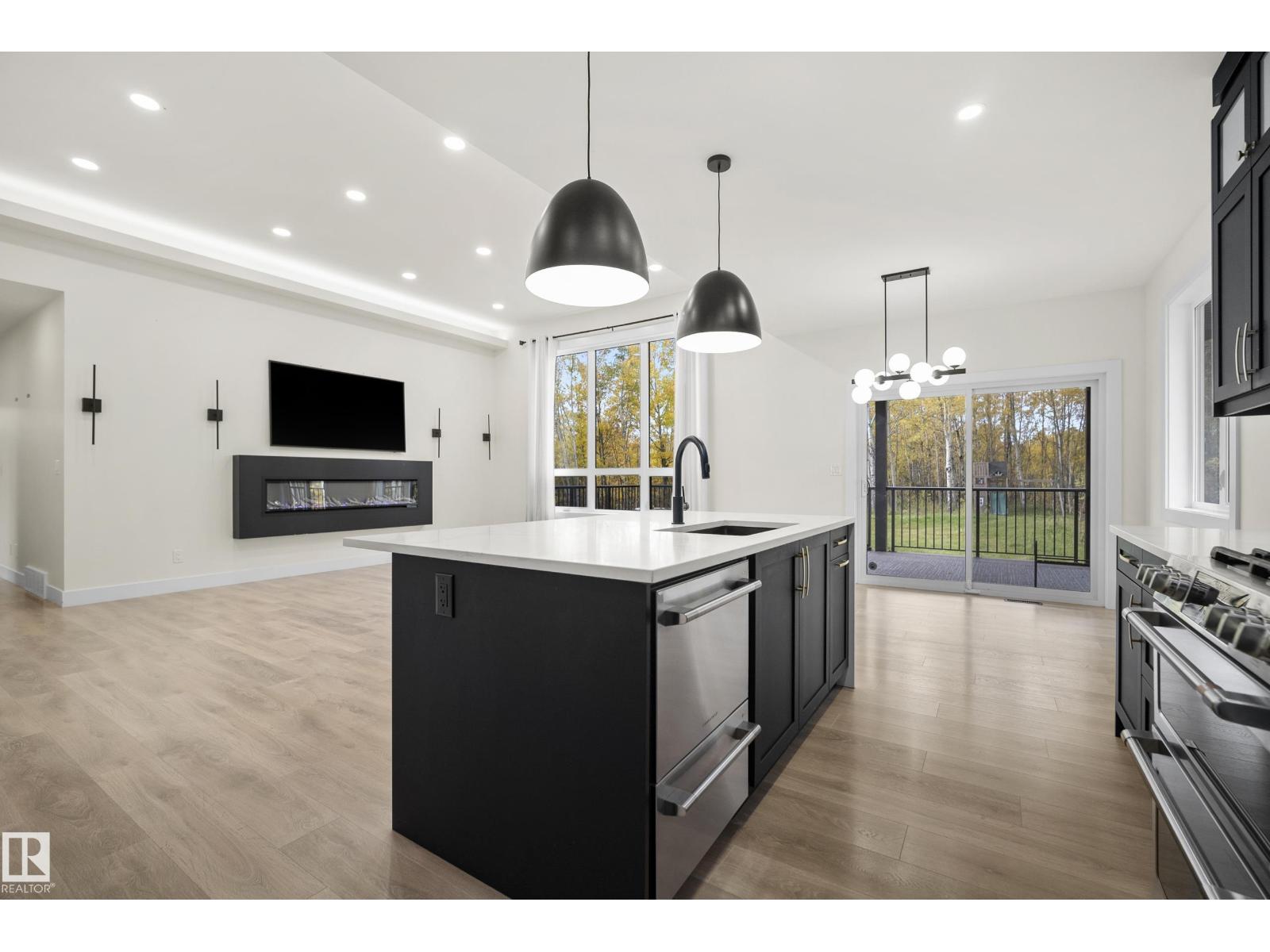 #10 53319 Range Road 14 Property Photo 17