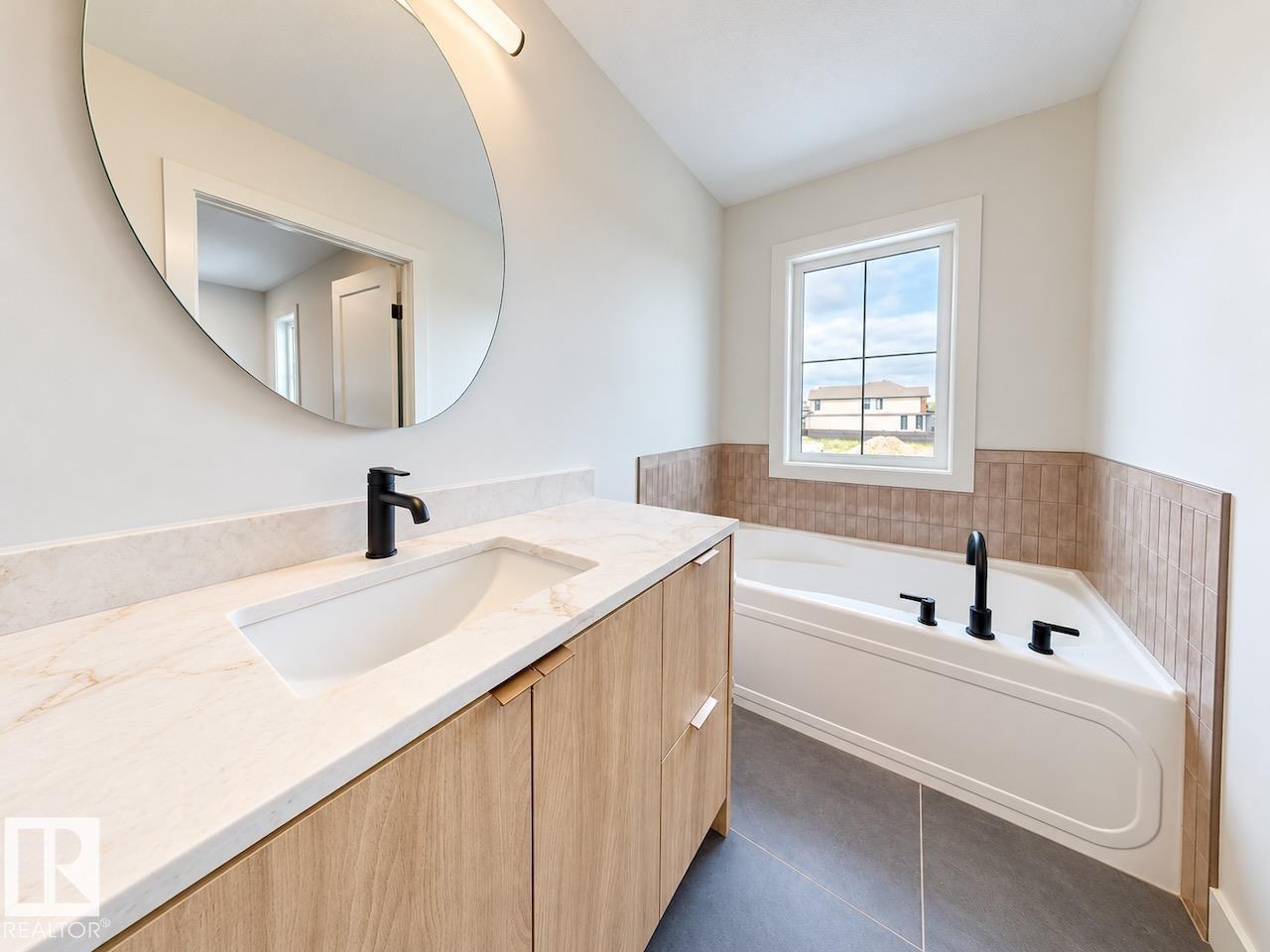 2216 Crossbill Link Nw Property Photo 4