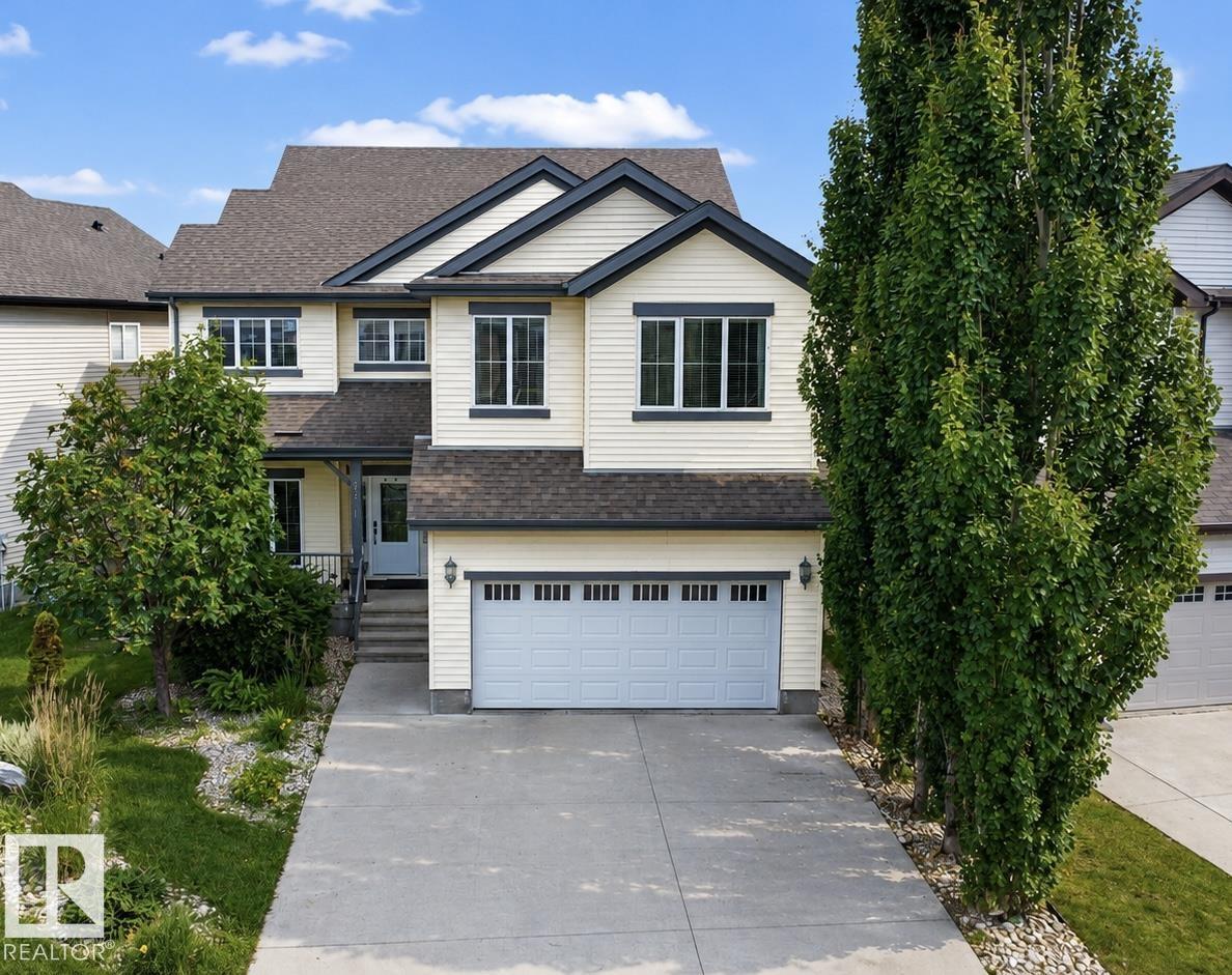 5931 12 Av Sw Property Photo 2