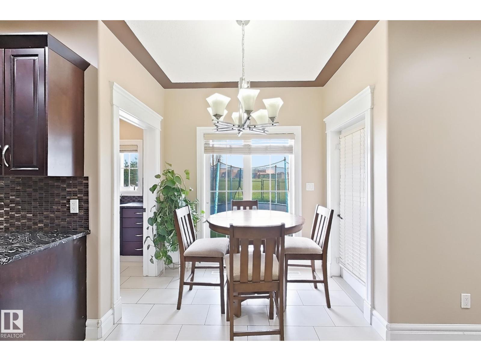 5931 12 Av Sw Property Photo 15