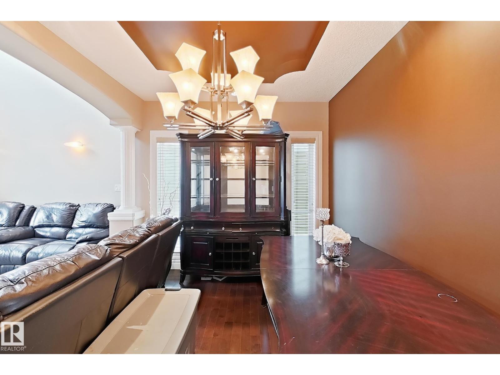 5931 12 Av Sw Property Photo 19