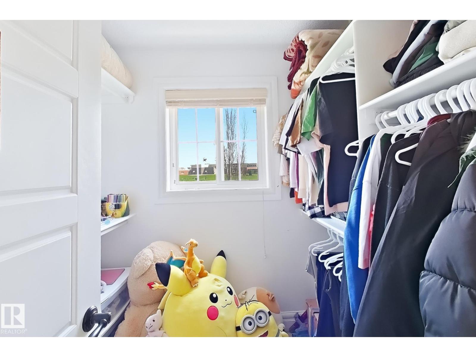 5931 12 Av Sw Property Photo 38