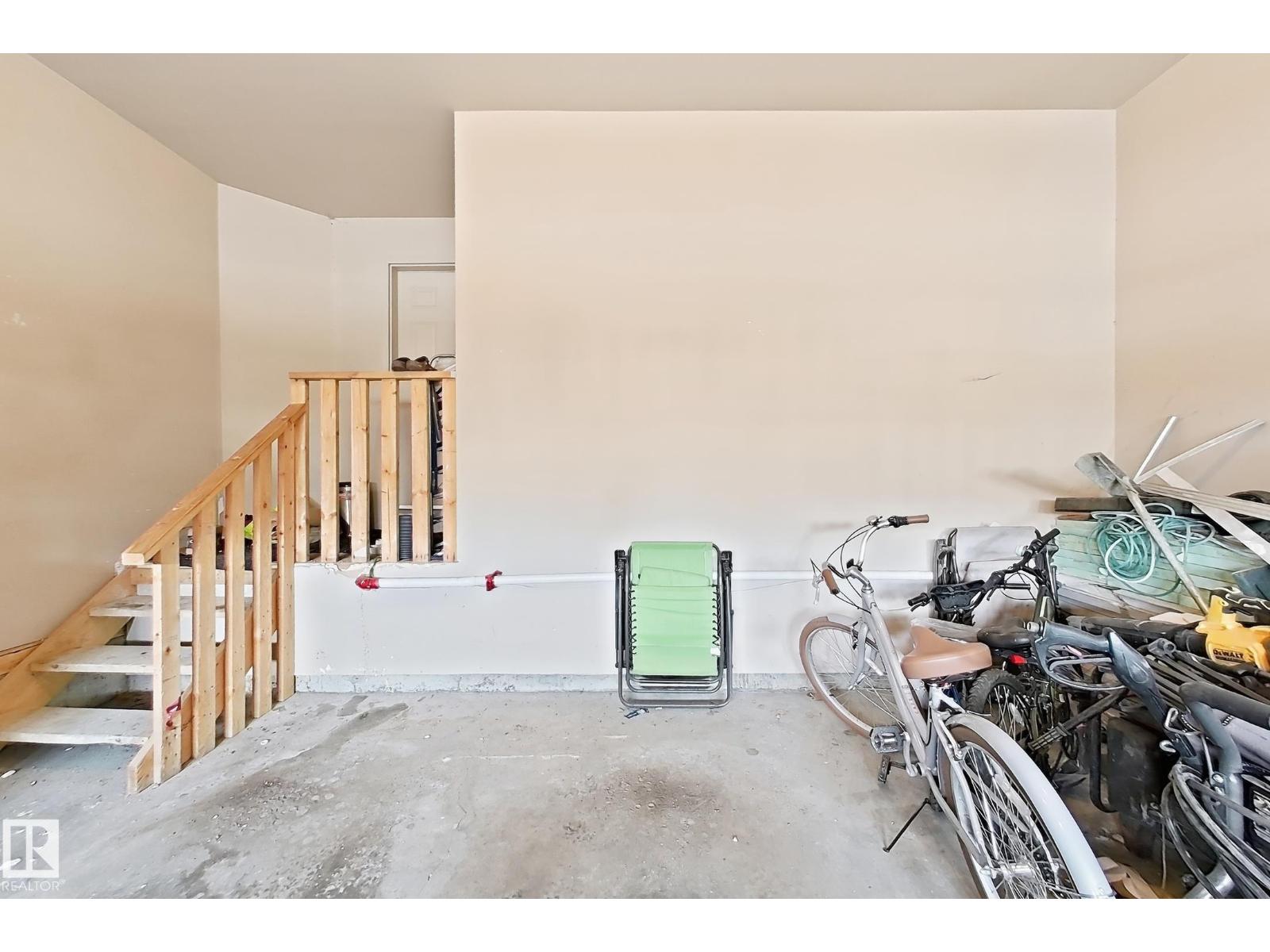 5931 12 Av Sw Property Photo 42