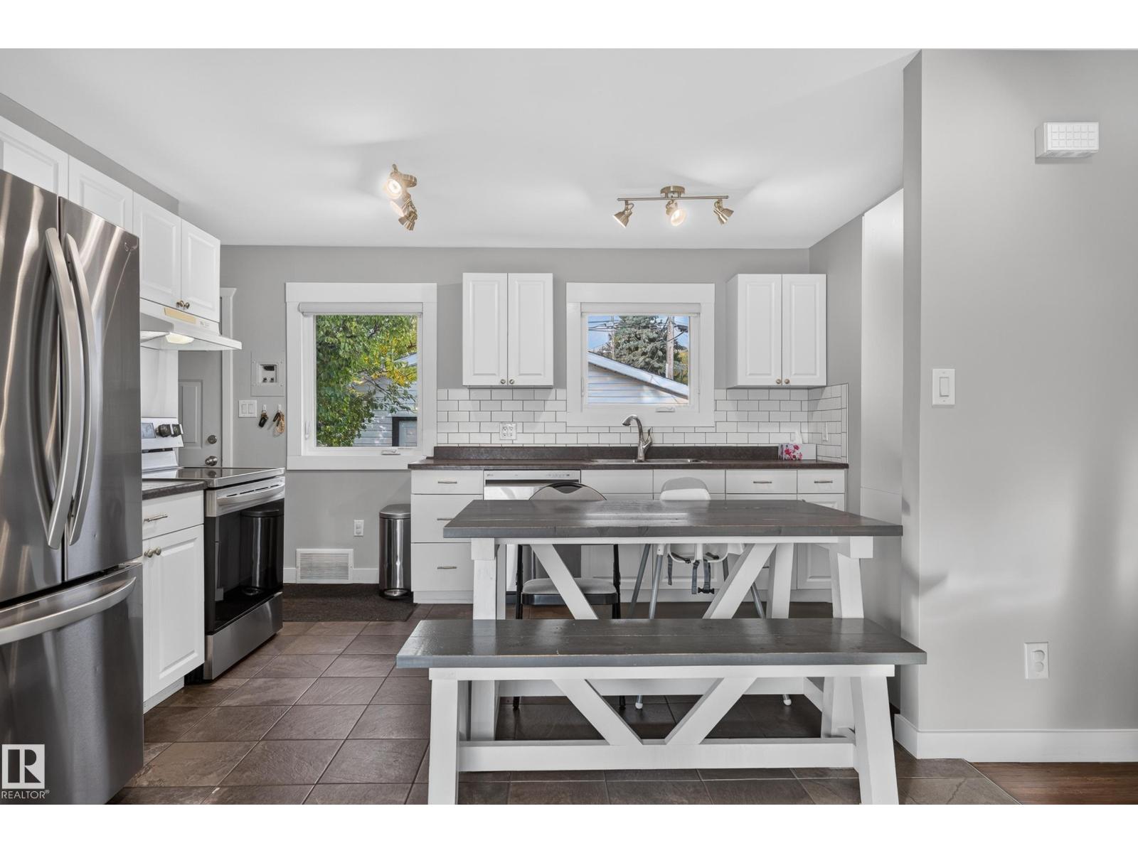9612 163 ST NW Property Photo 1