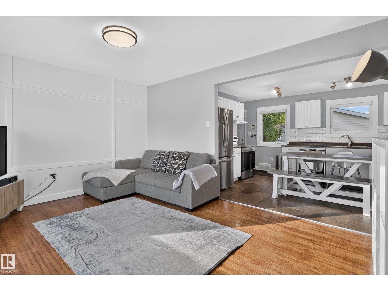 9612 163 St Nw Property Photo 5