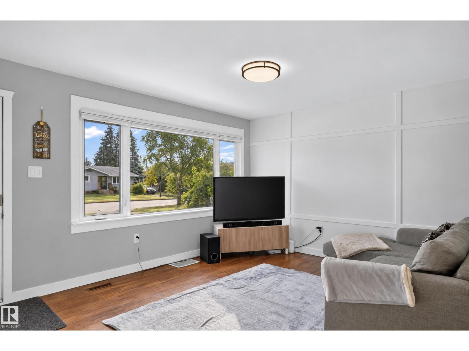 9612 163 St Nw Property Photo 8