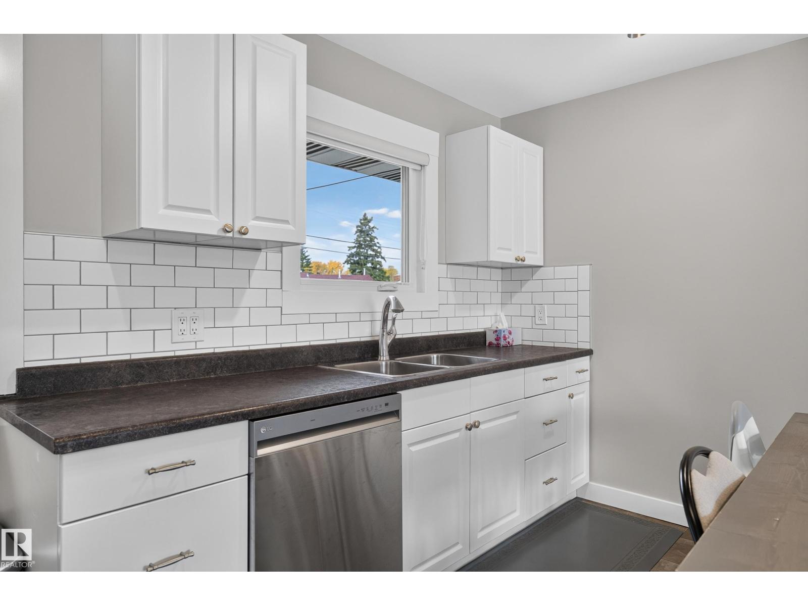9612 163 St Nw Property Photo 12