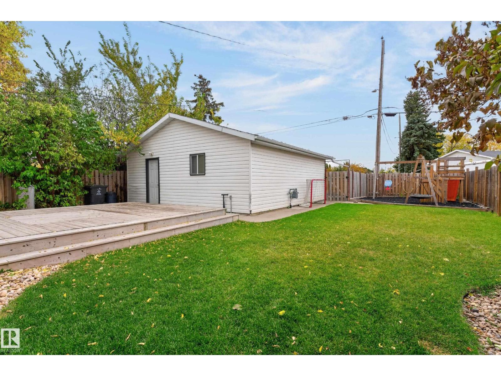 9612 163 St Nw Property Photo 37