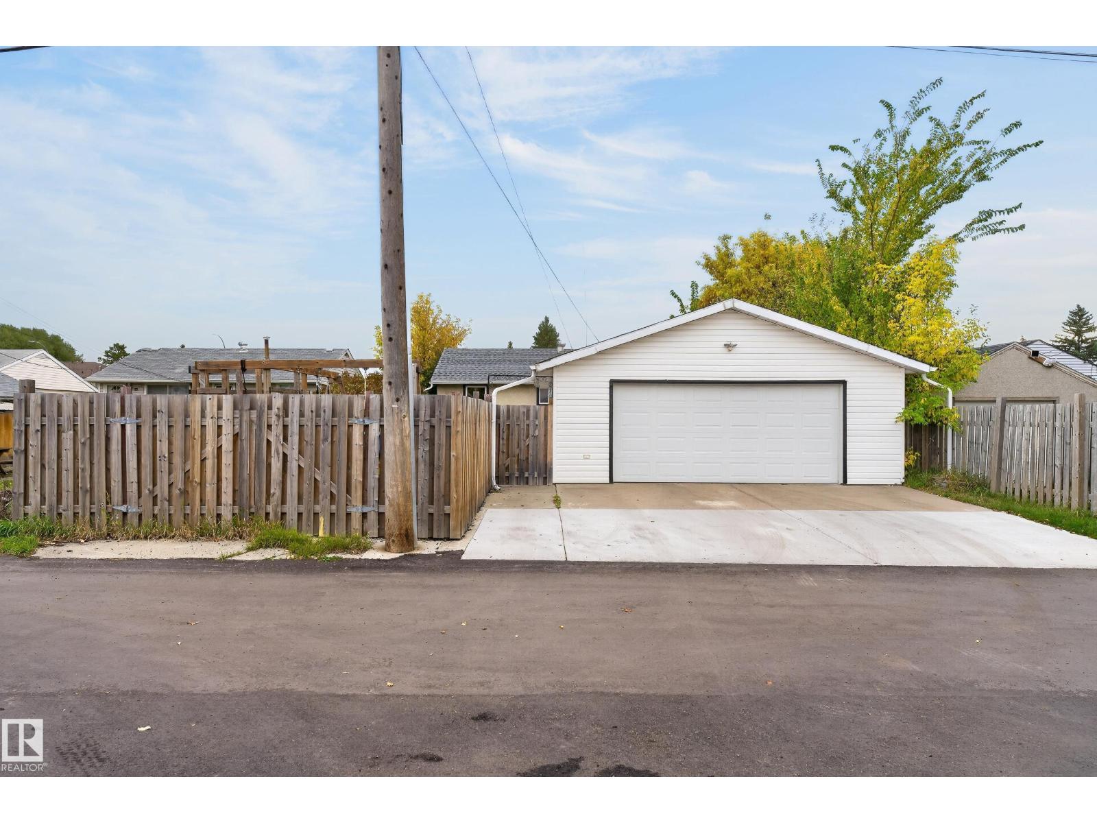 9612 163 St Nw Property Photo 50