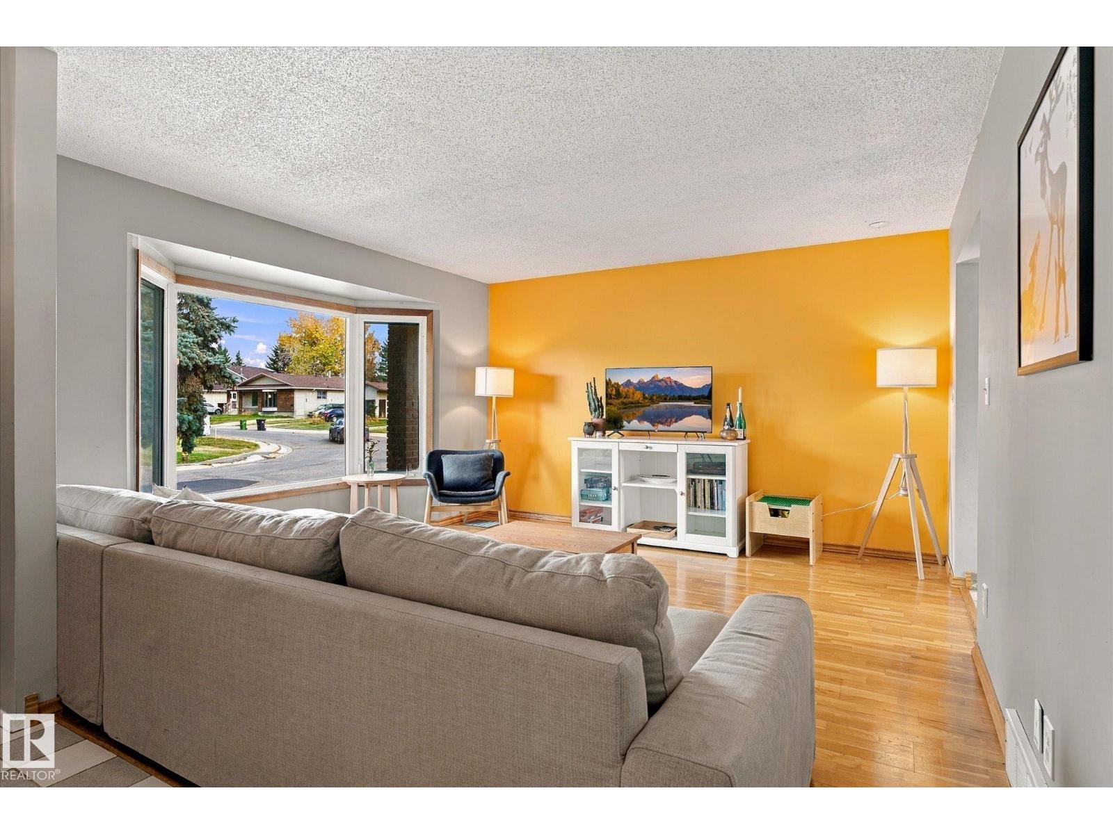 6013 34a Av Nw Property Photo 7