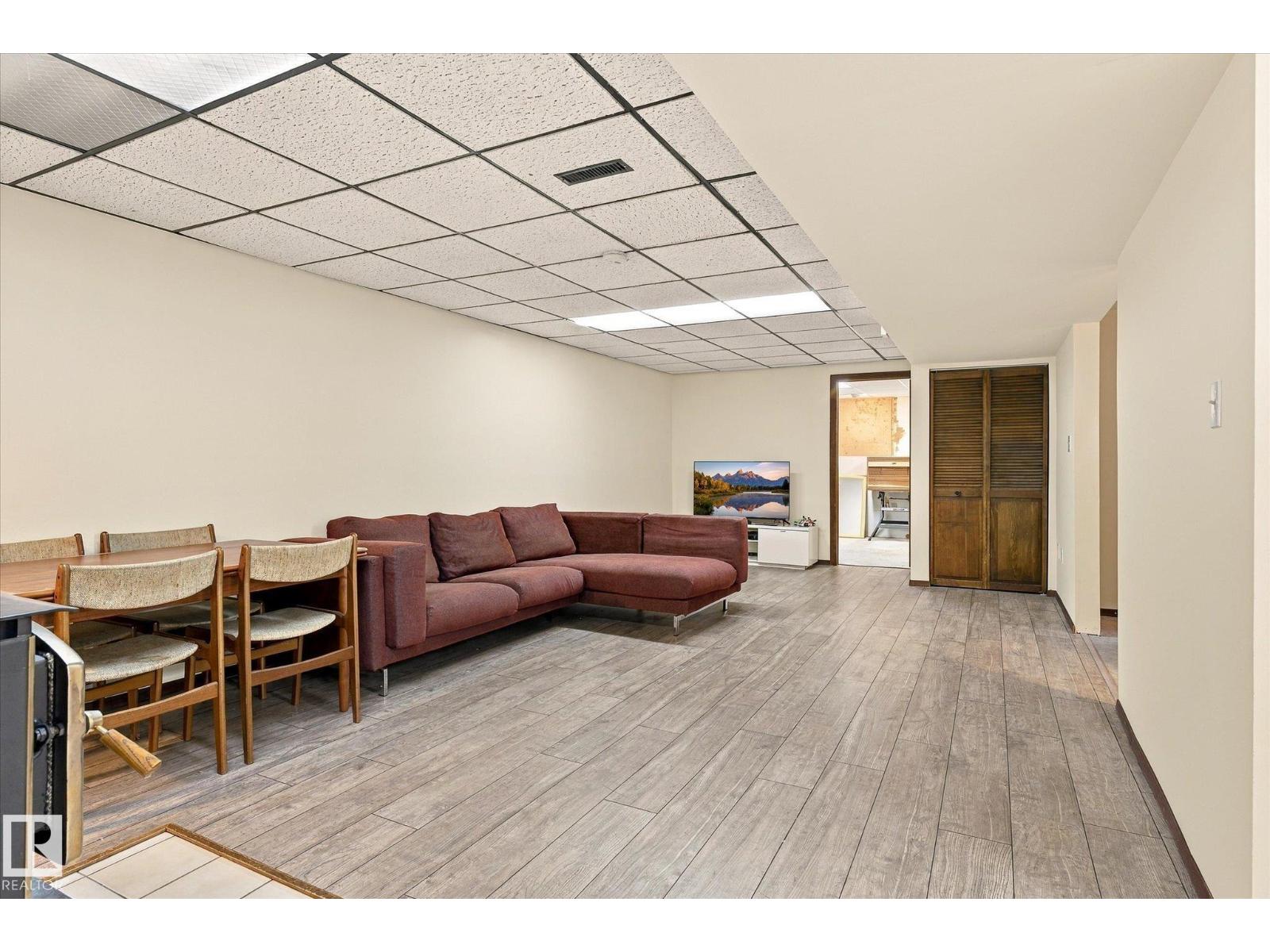 6013 34a Av Nw Property Photo 31