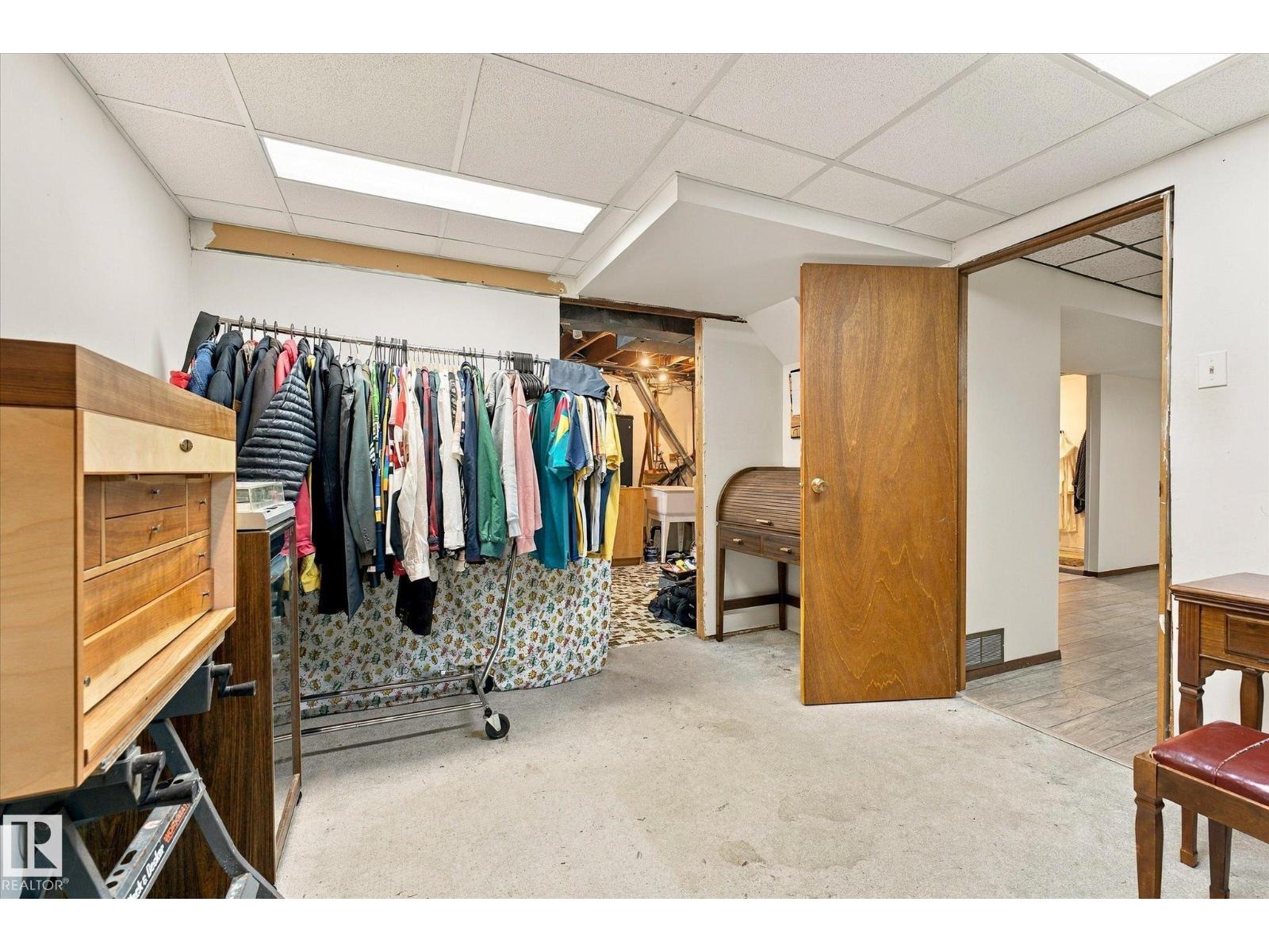 6013 34a Av Nw Property Photo 35