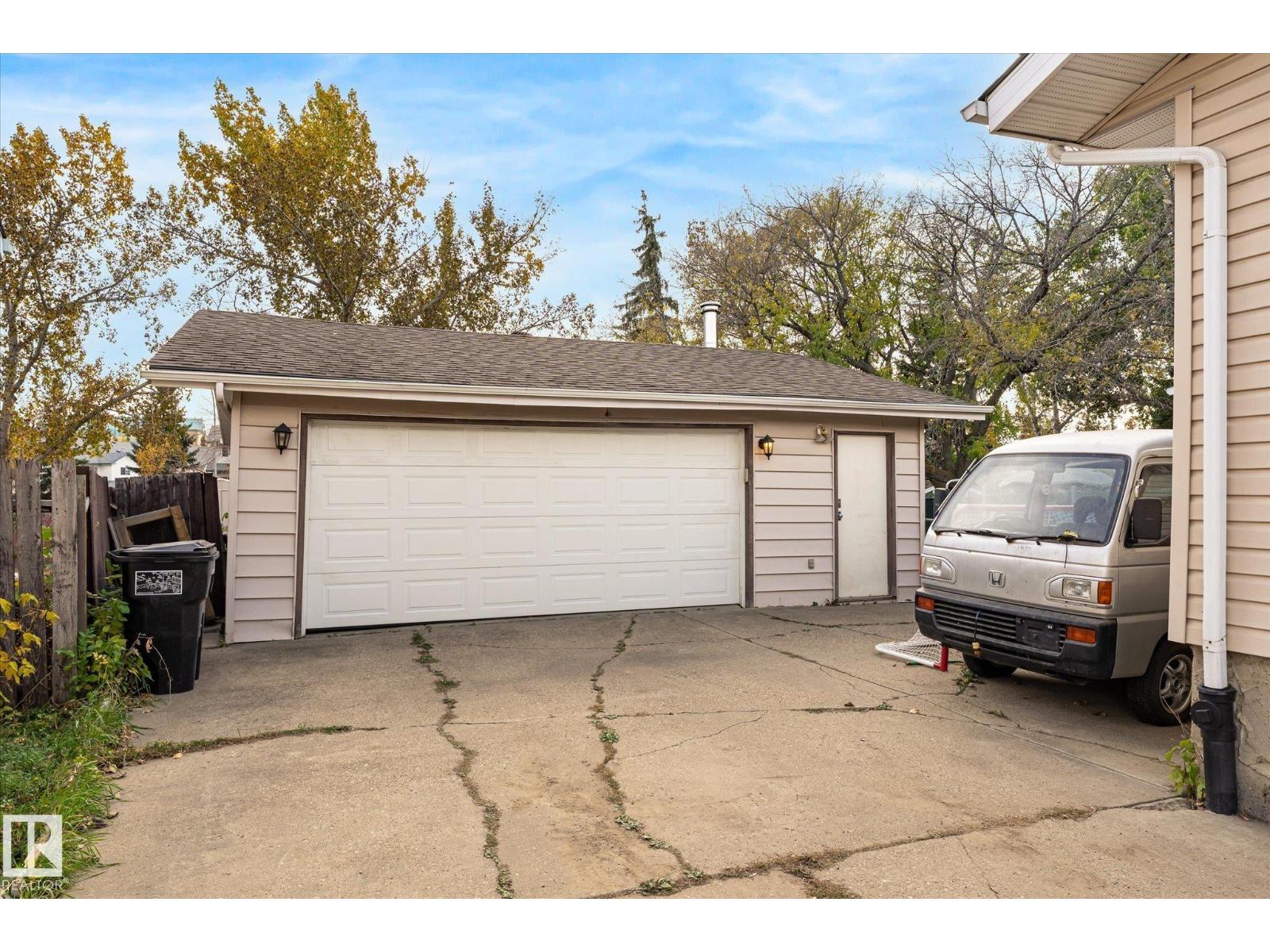 6013 34a Av Nw Property Photo 39