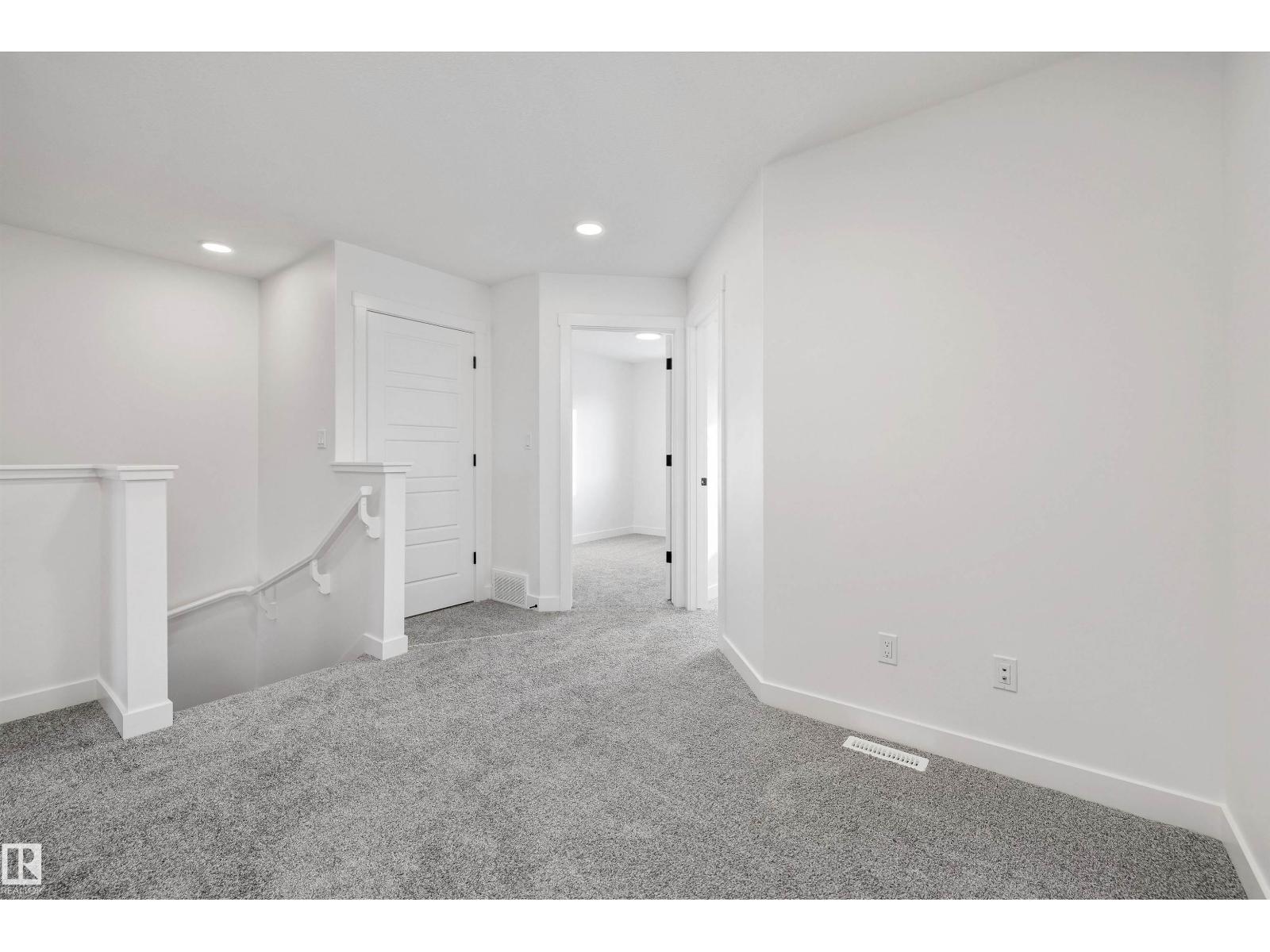 18847 29 Av Nw Property Photo 23