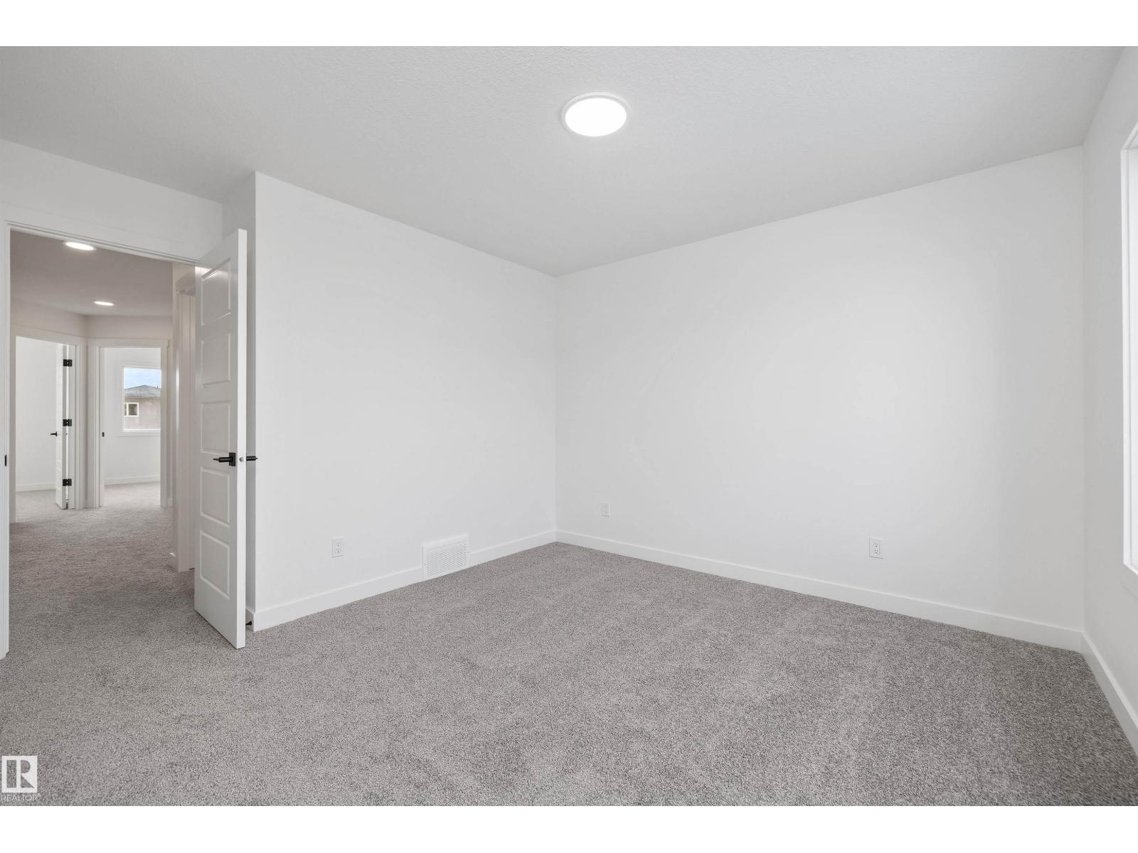 18847 29 Av Nw Property Photo 37