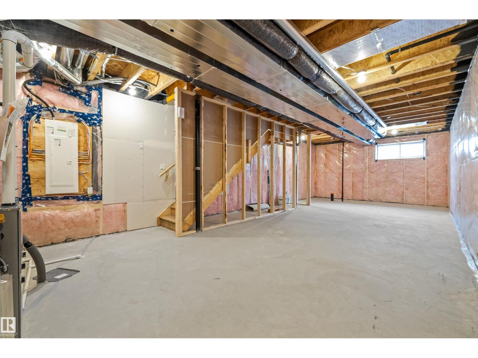 18847 29 Av Nw Property Photo 41