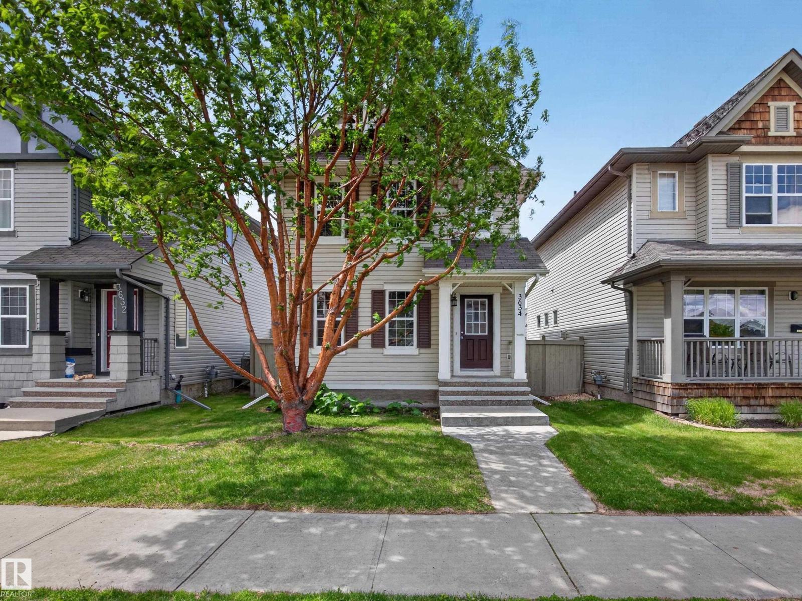 3634 12 St Nw Property Photo 1