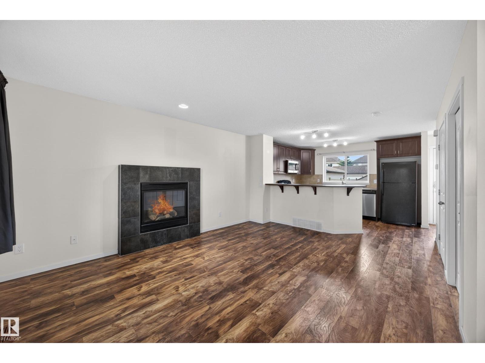 3634 12 St Nw Property Photo 5