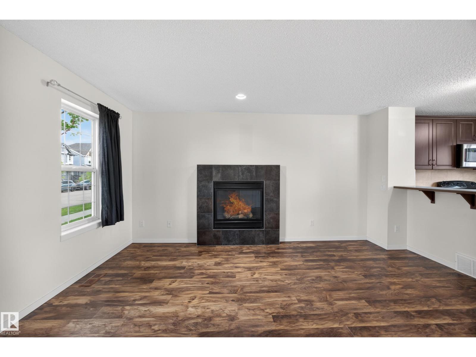3634 12 St Nw Property Photo 13