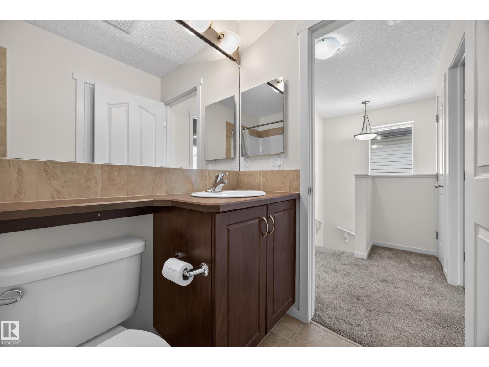 3634 12 St Nw Property Photo 32