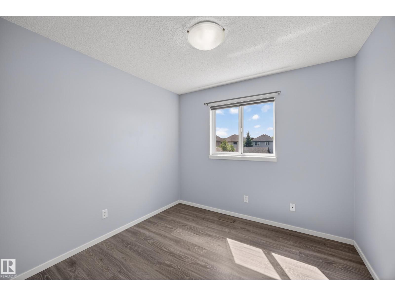 3634 12 St Nw Property Photo 35