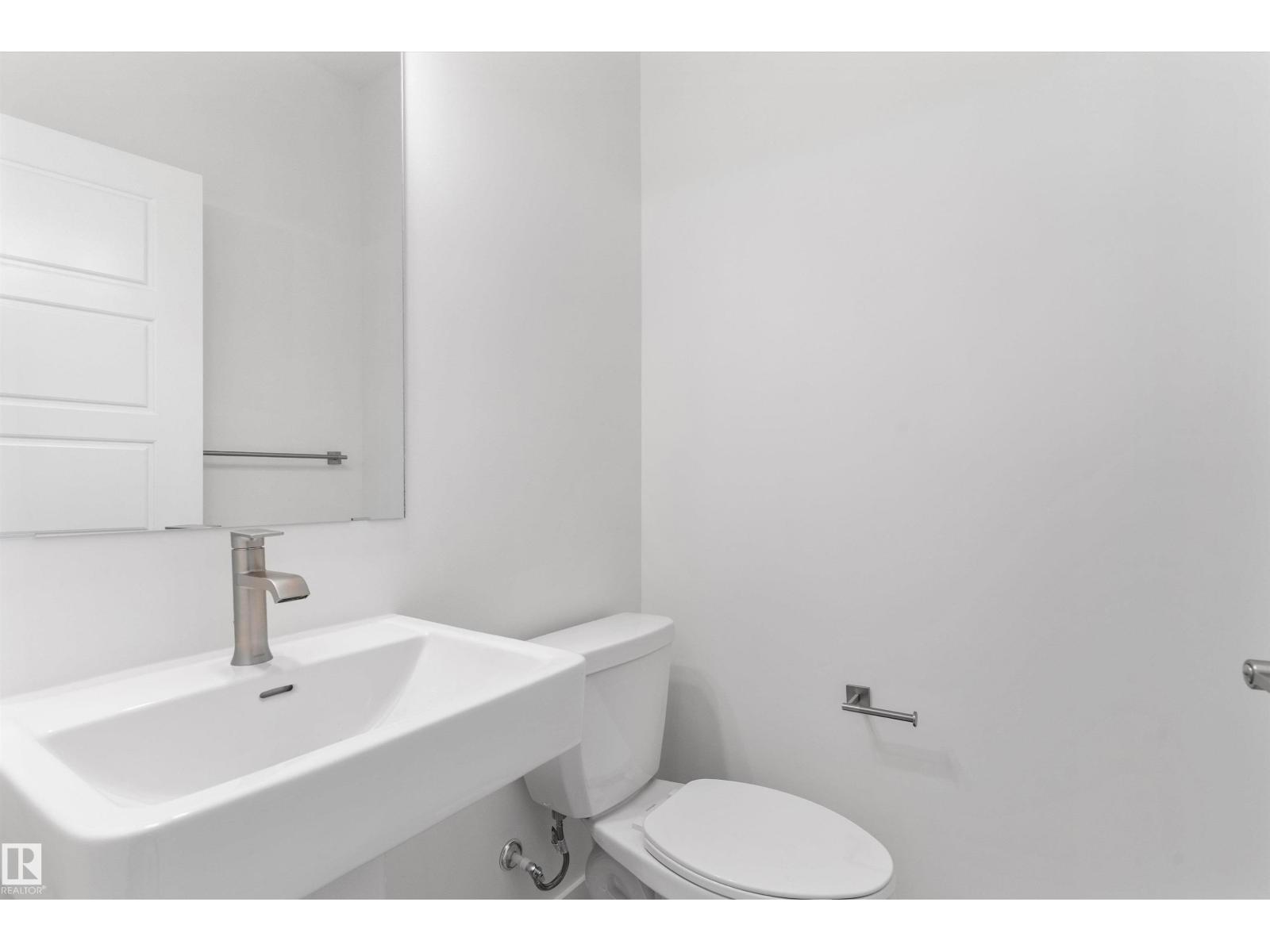 18816 28 Av Nw Property Photo 10