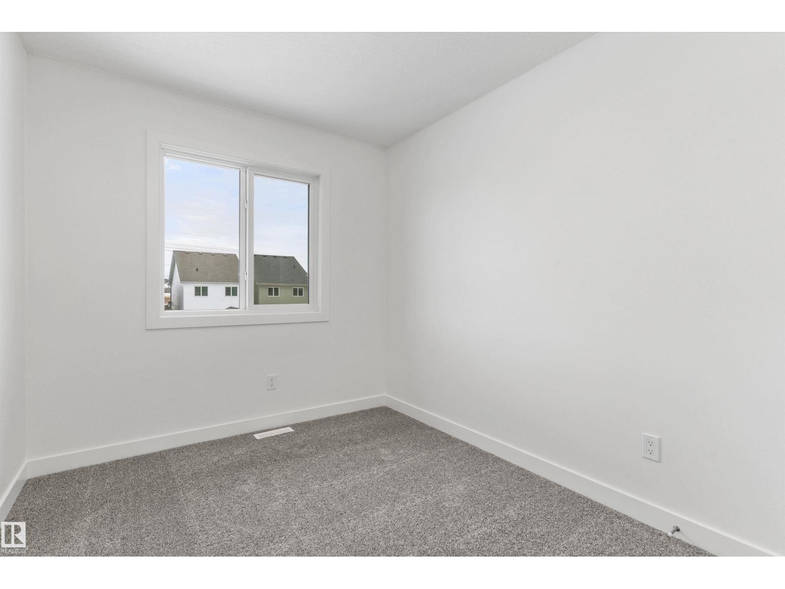 18816 28 Av Nw Property Photo 25
